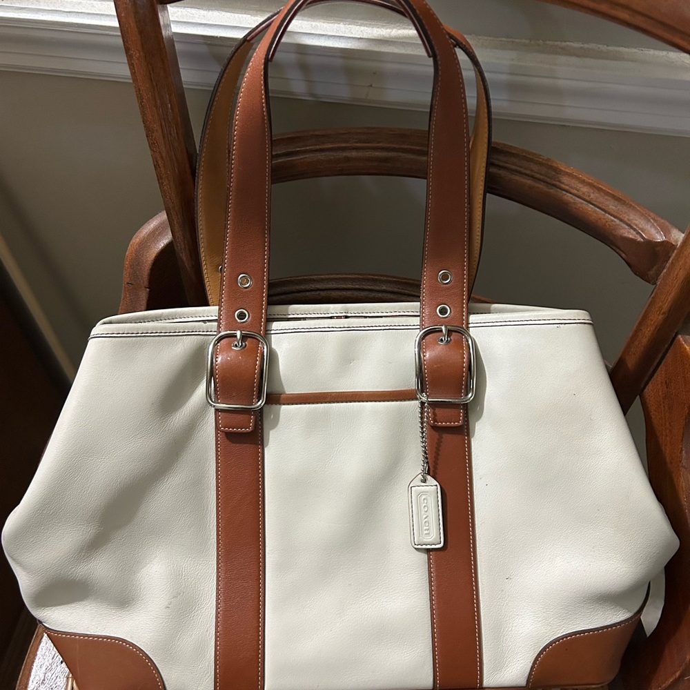 Vintage 2000's Coach Soho Shopper Cream and Brown Leather Carryall